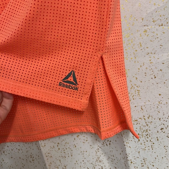 Reebok mesh Sport Tee - Picture 5 of 6